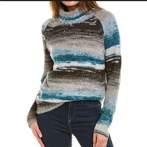 rain and rose
Rain + Rose Sweater.